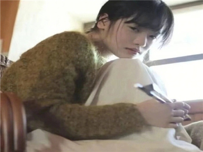 ⅩXX多毛熟女HD,中年女性逆袭，影视作品引热议