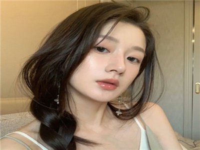 日产精品卡1卡2卡视频,日产卡系列：揭秘未来汽车新篇章-3