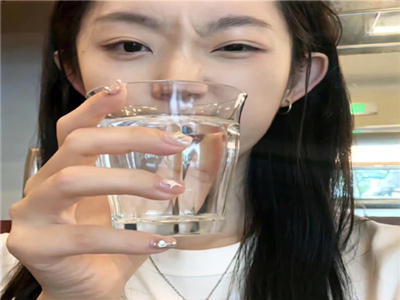 少妇HD,高清视频魅力揭秘，这部作品为何爆火？-2