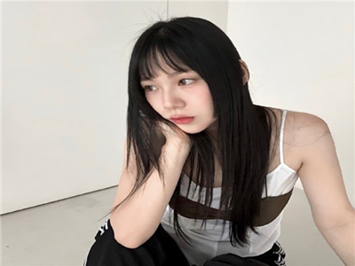 爸爸缓慢有力送女儿的句子,父爱如山，陪伴女儿成长路-1