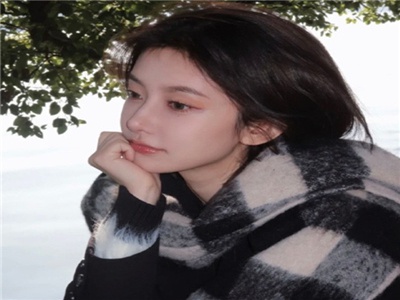 女生被插入APP,APP隐私泄露，女生信息被滥用引关注-3