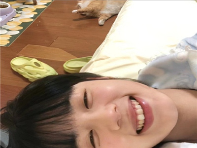 把腿扒开让我添30分钟视频,网络惊现大胆视频，道德争议引关注-4