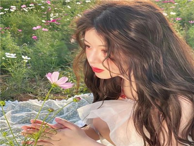 陈宝莲被揉到高潮下不了床,明星互动失控，陈宝莲意外受伤住院-2