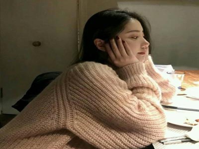 绿叶房偷拍青春漂亮大学美女,校园偷拍丑闻：隐私危机警钟长鸣-3