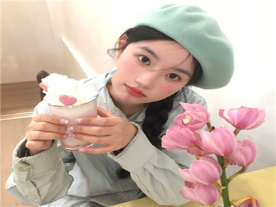 朱莉安妮大战黑人,争议言论引风波，种族歧视与文化差异冲突再起