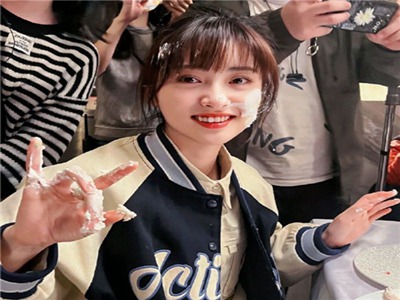 欧美日韩国产一中文字不卡,跨国恋跨越时空，电影展现文化魅力-3