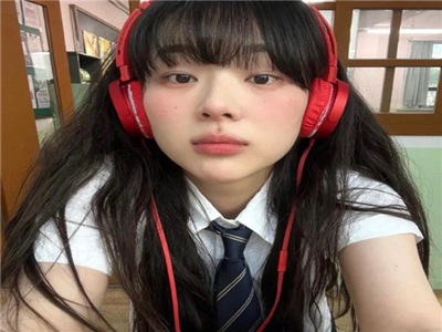 18+看奶,奶界新宠：18+看奶走红市场-3