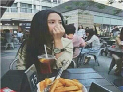 高岭家两姐妹动漫免费观看,姐妹情谊动画免费，家庭温暖来袭-4