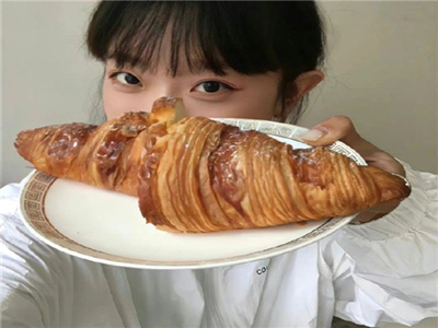 李梓熙眼镜摄影师kk哥,摄影师kk哥：光影中的都市风情与自然之美-2