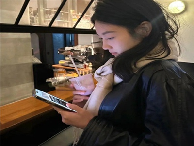 男生女生在床上污污软件,封禁低俗应用，守护网络清朗空间-3