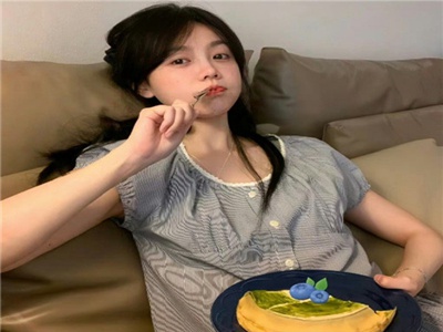 男同全裸搞基软件,社交软件风波：隐私与自由的较量