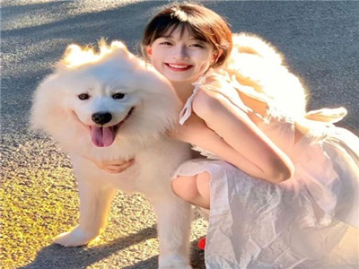 老师让我吃她胸 摸她奶樱花,教师失德言论引发社会关注-2