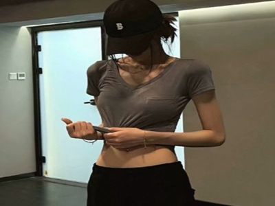 张丽大战3黑人40cm,中国女将挑战身高优势，创造体育奇迹-2