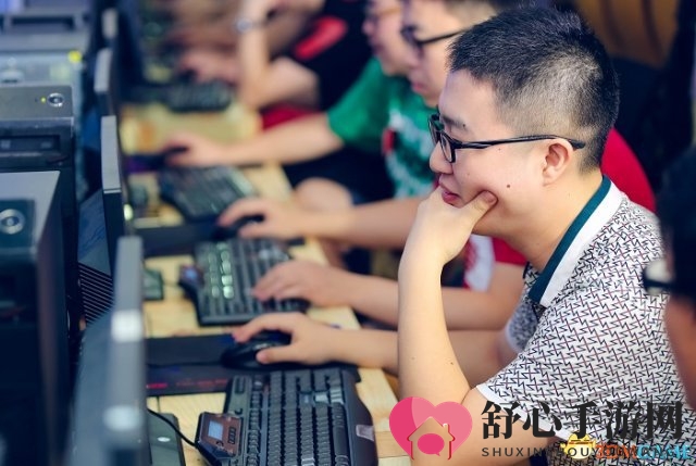 多家媒体齐聚枪战网游换代见证典礼