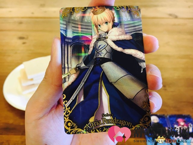 凡事都扭蛋 FGO联动饼干精美角色卡10连扭蛋直击