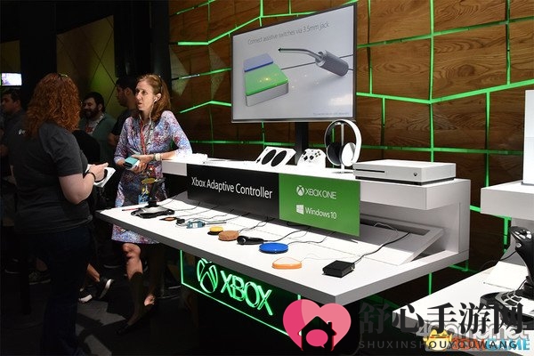 微软力推！E3展聚焦人性关怀专用Xbox控制器