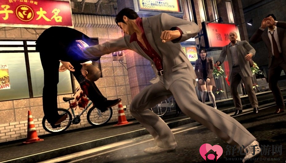 依然火爆  PS4版《如龙4：传说的继承者》最新战斗系统截图