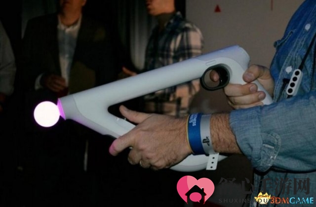 《索尼新控制器Aim Controller》开售，操控体验更真实，非真枪设计