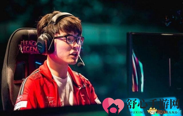 Faker美服瑞兹胜率高达86%，排位轻松登顶王者