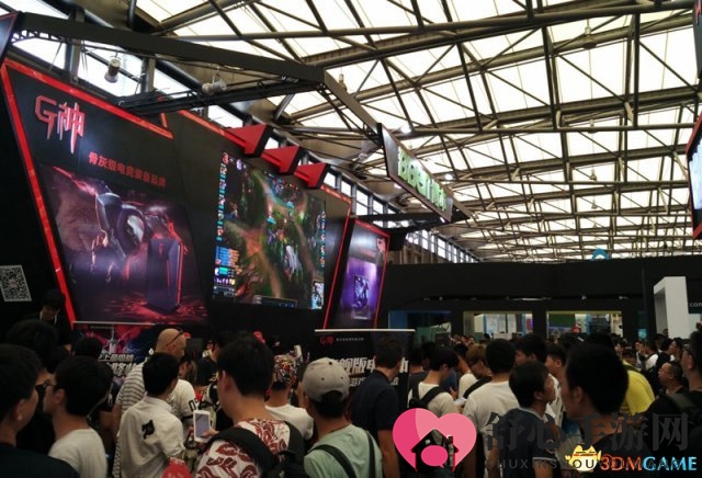 博本G神CJ盛典再放异彩，力塑电竞传奇品牌